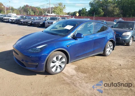 2023 Tesla Model Y Awd/Long Range Dual Motor All-Wheel Drive from USA, damaged, VIN 7SAYGDEE2PF799921